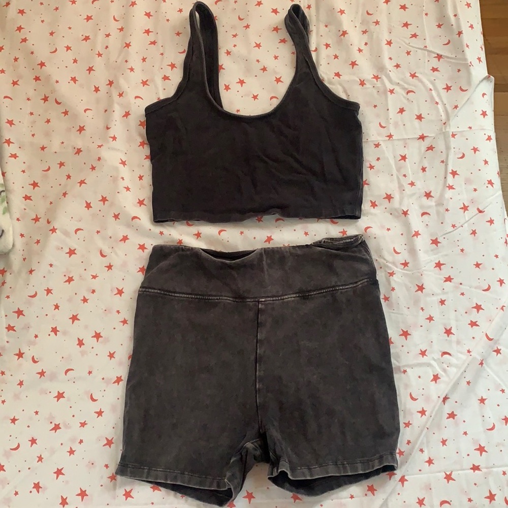 Vintage wash matching top and shorts set